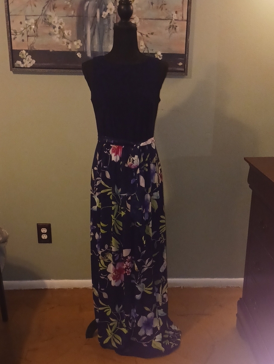 Chaps Dresses & Skirts - Chaps Navy Bodice Navy Floral Maxi Dress